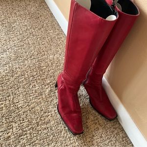 STUNNING RED HEEL LEATHER BOOTS.